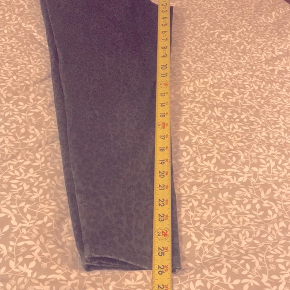 Jolt Black Leopard Print Jeans 11/30w NWOT - Picture 5 of 10